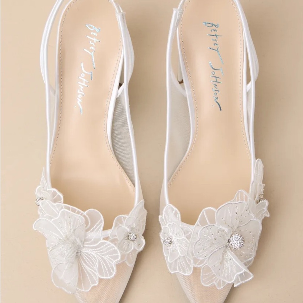 Betsey Johnson Petra Pumps